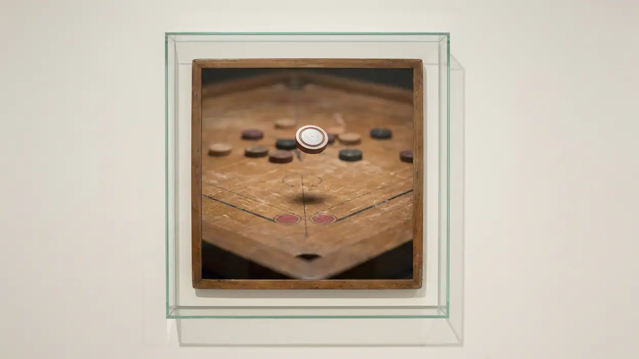 Carrom Pool: Disc Game frente a los Gigantes Deportivos Móviles